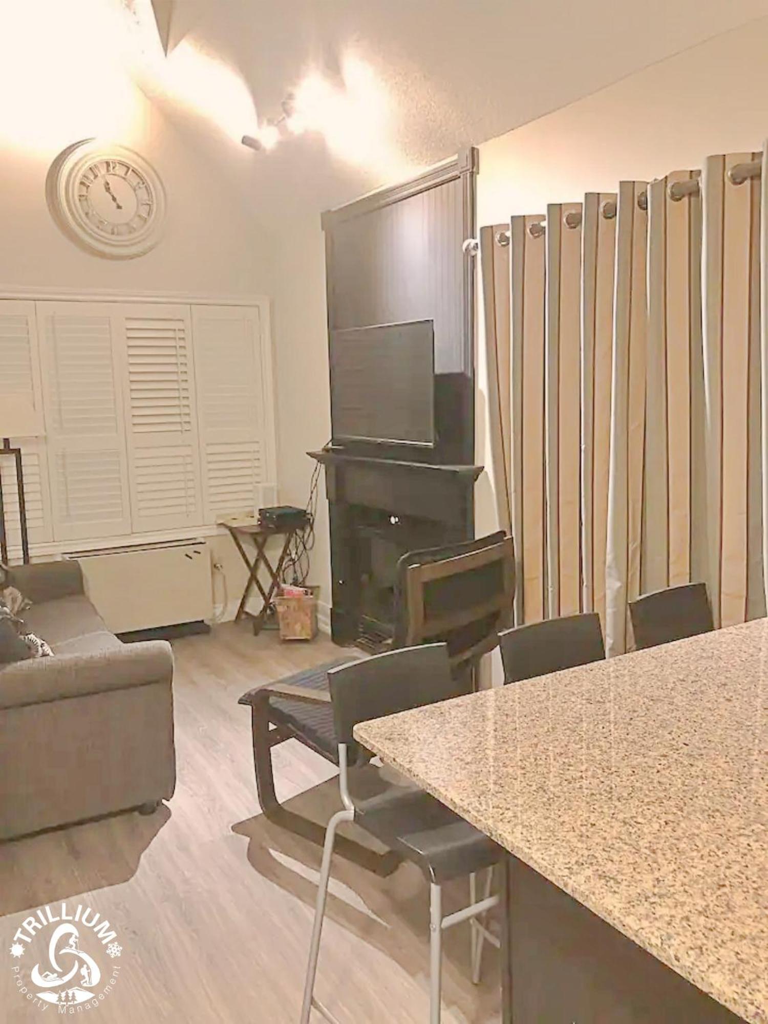Blue Mountain, Collingwood - Loft Condo, Sleeps 4 Blue Mountains Esterno foto