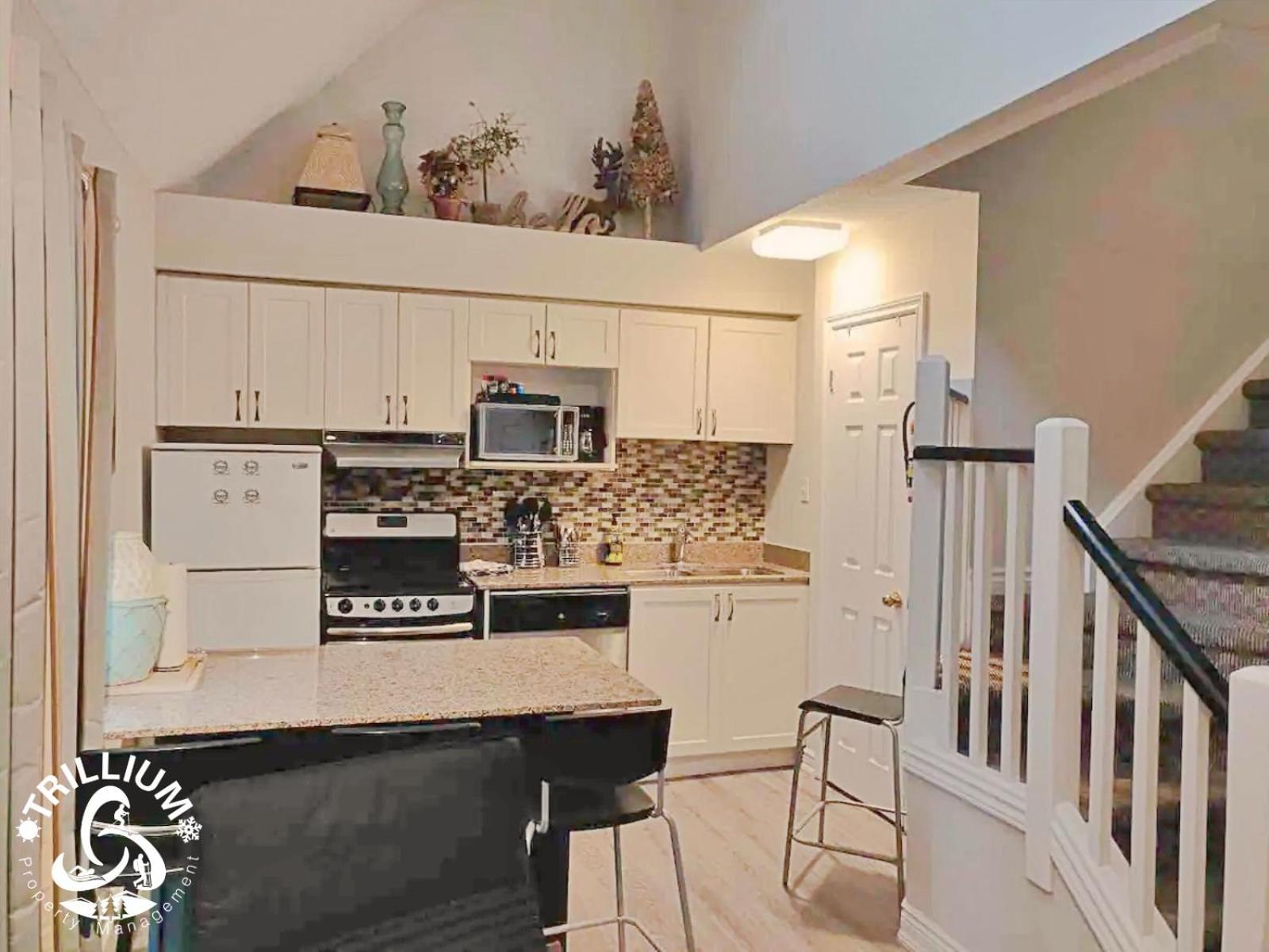 Blue Mountain, Collingwood - Loft Condo, Sleeps 4 Blue Mountains Esterno foto
