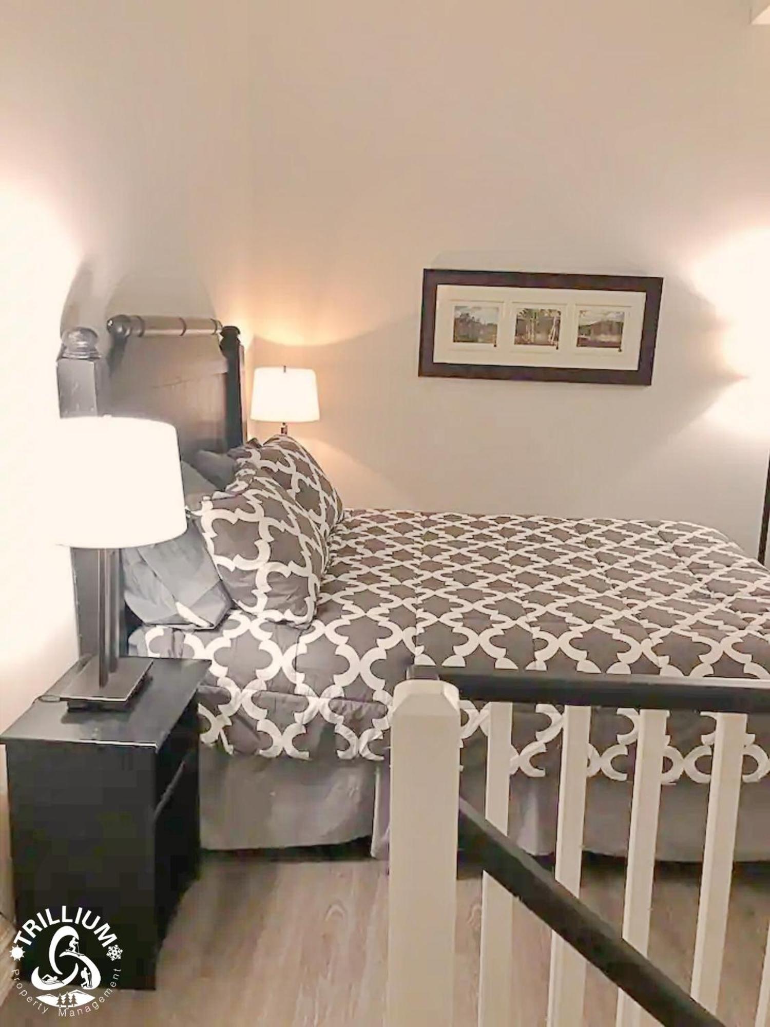 Blue Mountain, Collingwood - Loft Condo, Sleeps 4 Blue Mountains Esterno foto
